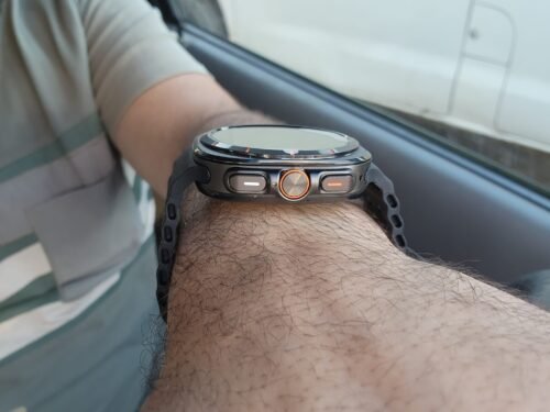 ⁦V wear W7 smart watch⁩ - الصورة ⁦2⁩